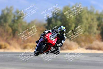 media/Jan-08-2022-SoCal Trackdays (Sat) [[1ec2777125]]/Turn 7 (1035am)/